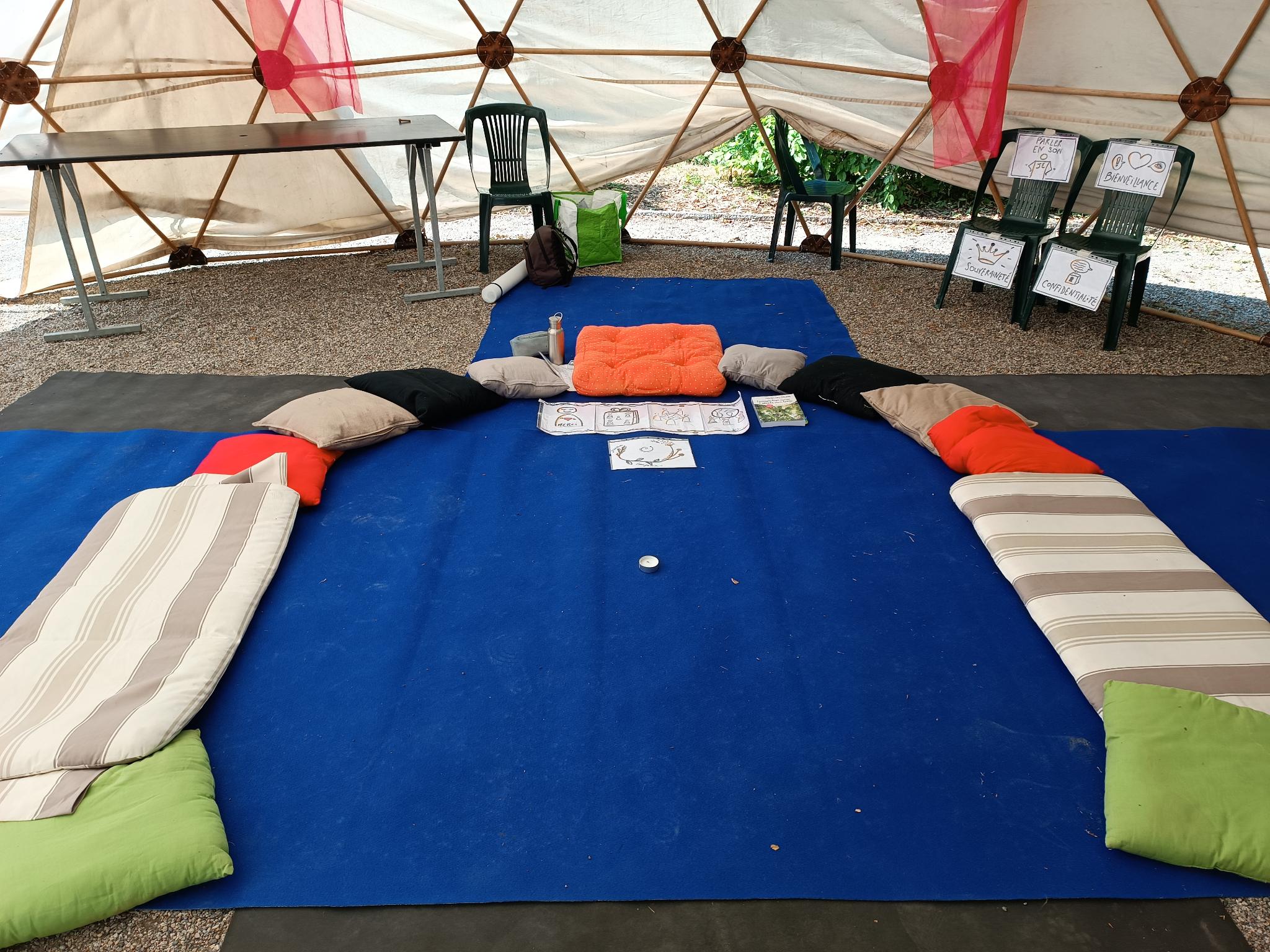 Installation Atelier Travail qui relie